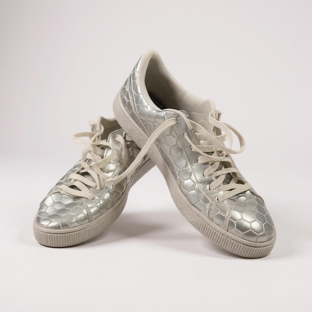 Puma Silver Sneakers Sleek Metallic Design